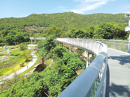 鶴道公園的棧道