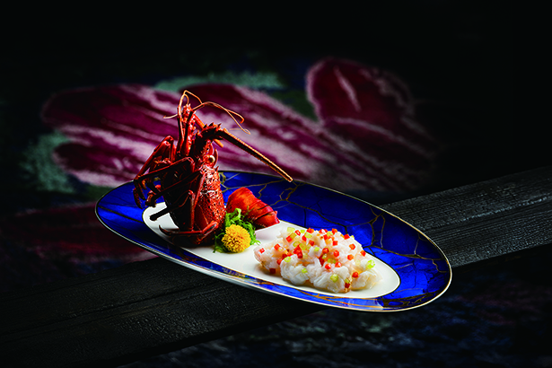 ◎ 芹香油泡西澳龍蝦。