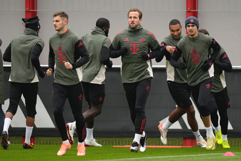 ◎ 拜仁隊昨晚集訓,備戰今夜四時在歐冠襲阿仙奴。(美聯社)