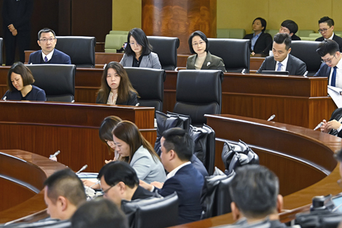 ◎ 柯嵐昨列席立法會引介《私營醫療機構業務法》法案。