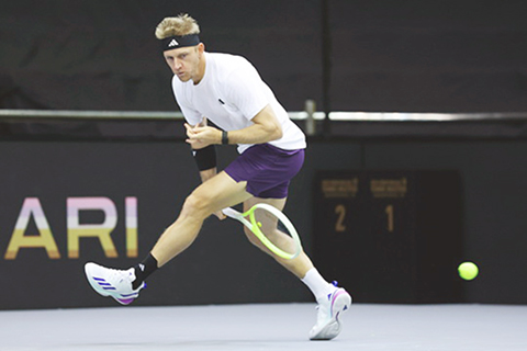 ◎ 美高梅網球名人賽首日精彩百出。