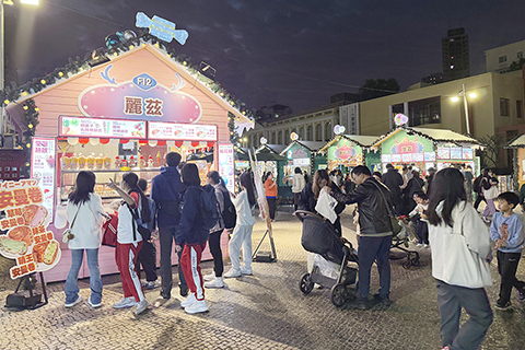 ◎ 聖誕市集營業至昨日午夜十二時。