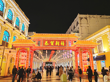 議事亭前地的馬年燈飾