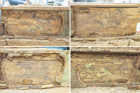 ◎ 拼版照片:這是在實驗室考古方艙內拍攝的墓葬M20出土棺座上壸門內的彩繪「瑞獸」圖案(二月一日攝)。(新華社記者李賀 攝)