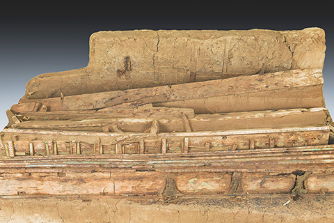 ◎ 這是墓葬M20出土的彩色木棺(資料照片)。(新華社發 新疆文物考古研究所供圖)