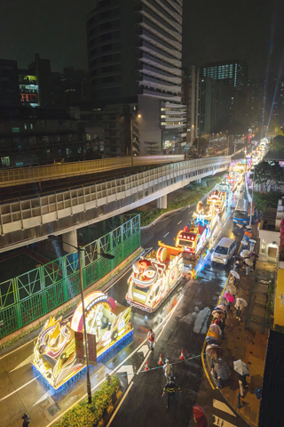 ◎ 「駿馬騰飛歡樂春節 二0二六農曆新年花車匯演」在北區上演。