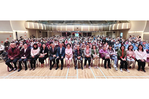 ◎ 明愛安老服務部新春團拜,六百卅四長者分享歡樂。