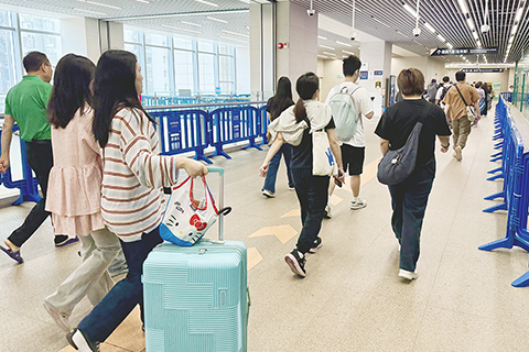 ◎ 居民外遊意欲微增。